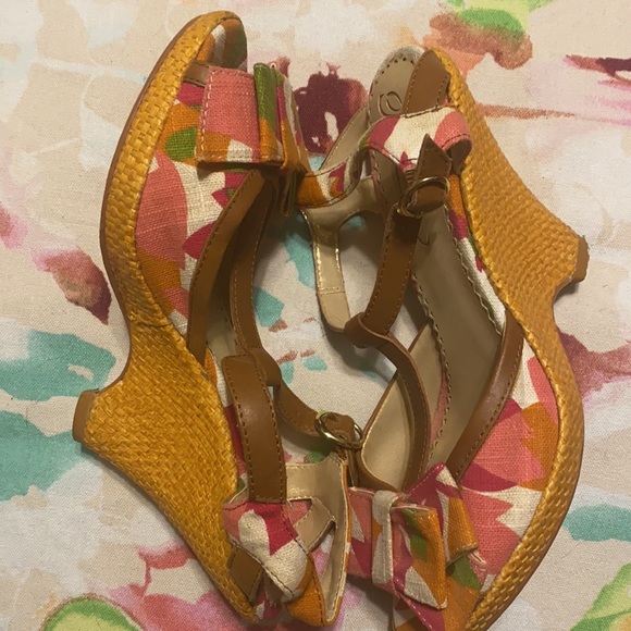 Poetic Licence Behave Yourself heel - Picture 3 of 4